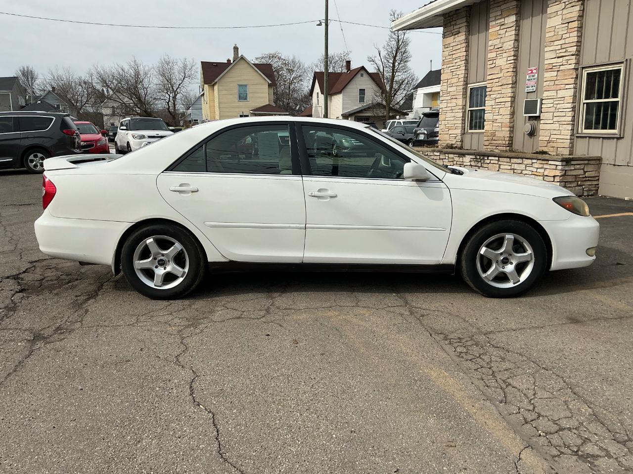 Toyota Camry XLE V6 2002