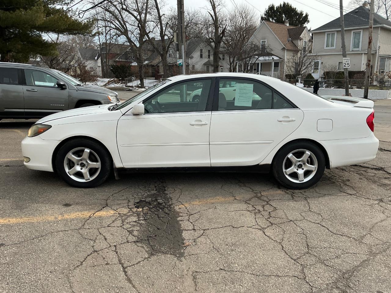 Toyota Camry XLE V6 2002