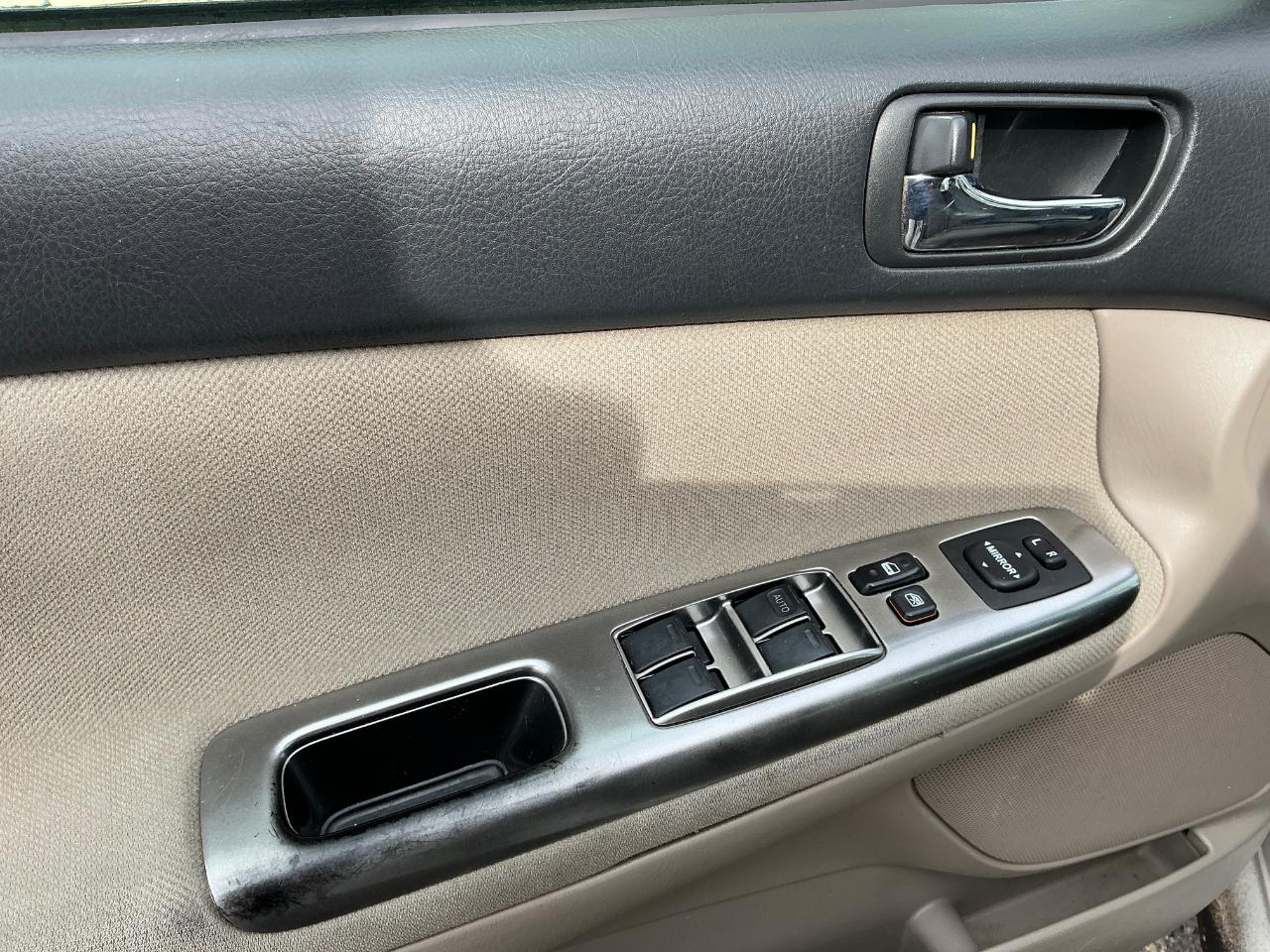 Toyota Camry XLE V6 2002