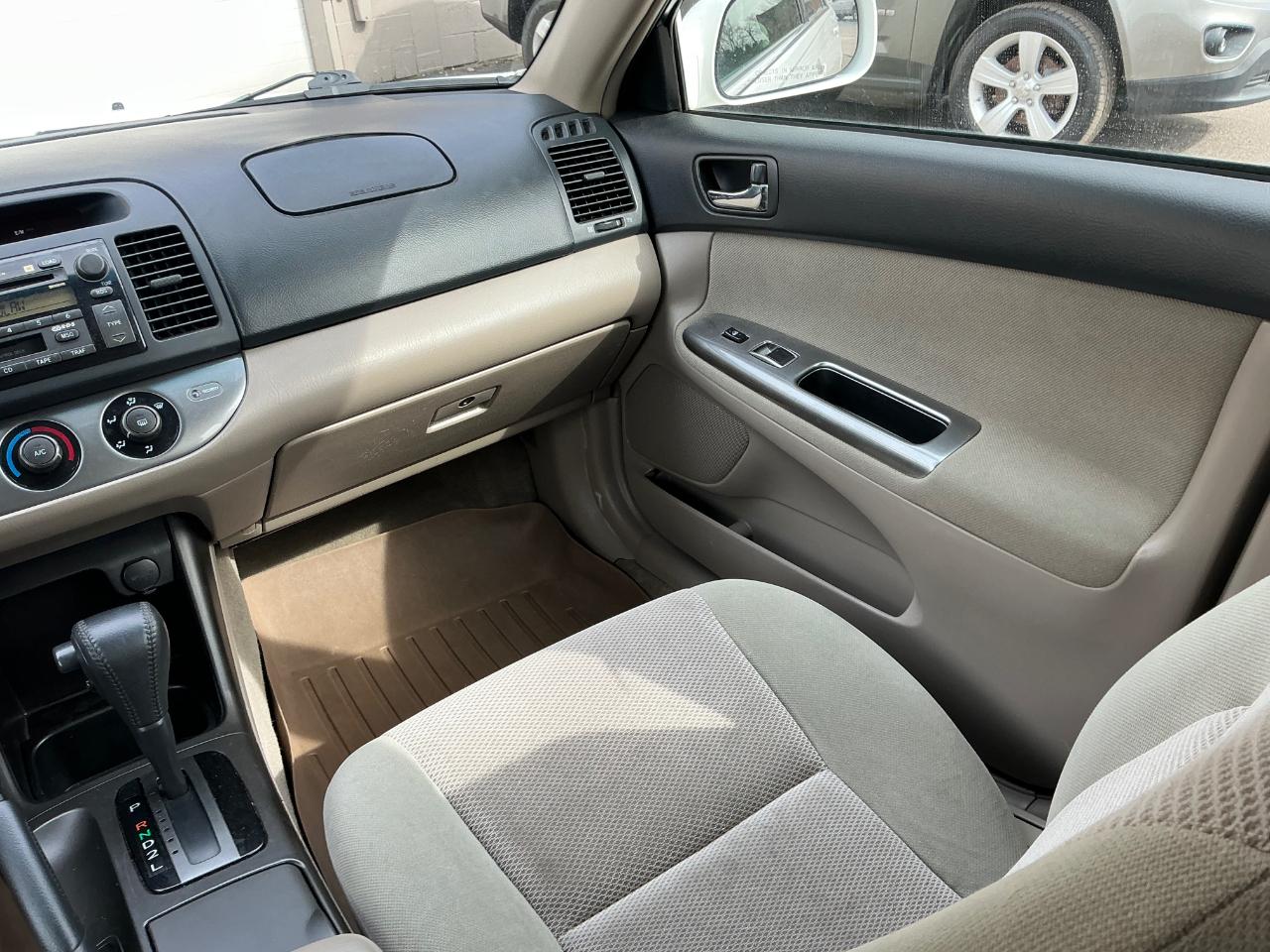 Toyota Camry XLE V6 2002