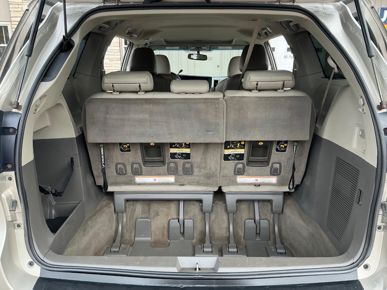 Toyota Sienna XLE FWD 8-Passenger V6 2015