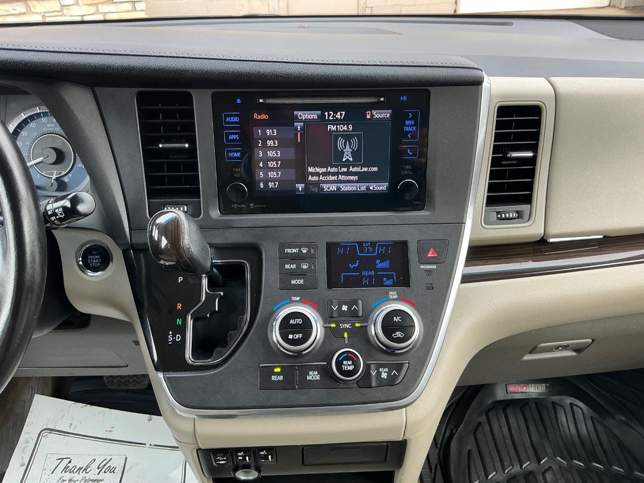 Toyota Sienna XLE FWD 8-Passenger V6 2015