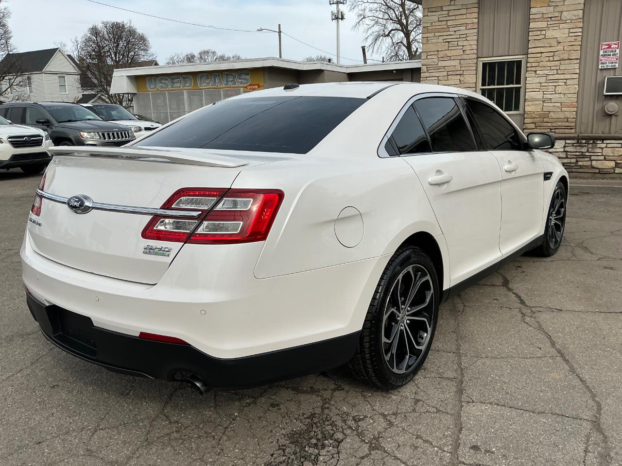 Ford Taurus SHO AWD 2013