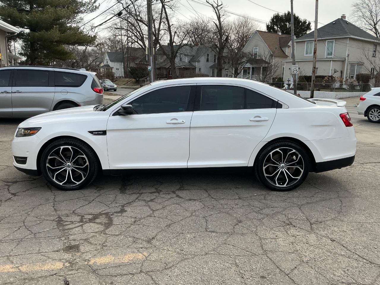 Ford Taurus SHO AWD 2013