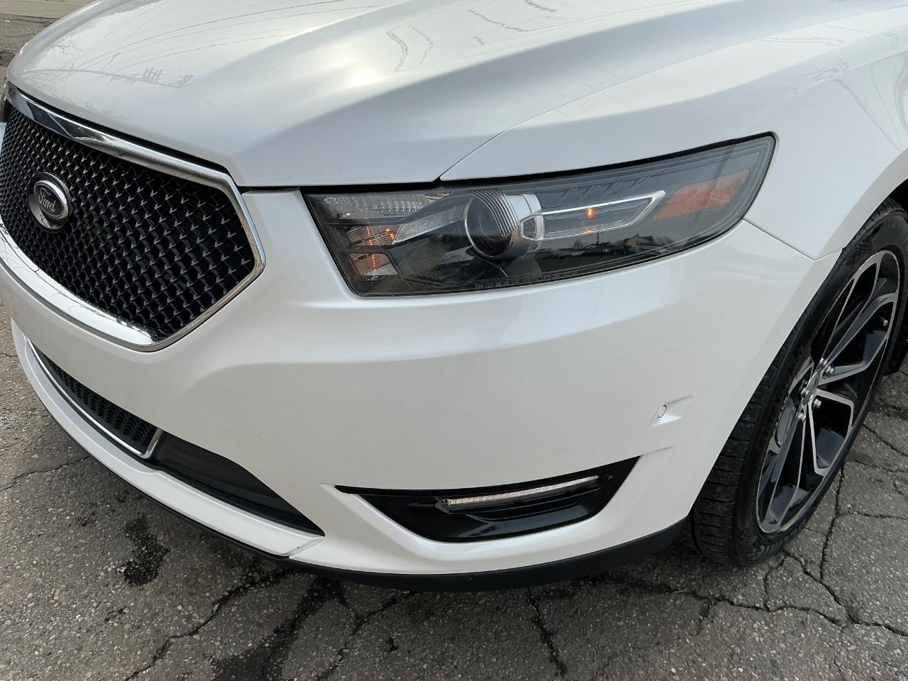 Ford Taurus SHO AWD 2013