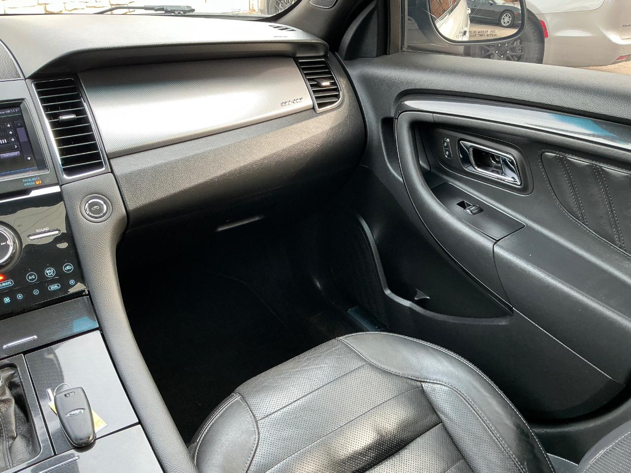 Ford Taurus SHO AWD 2013