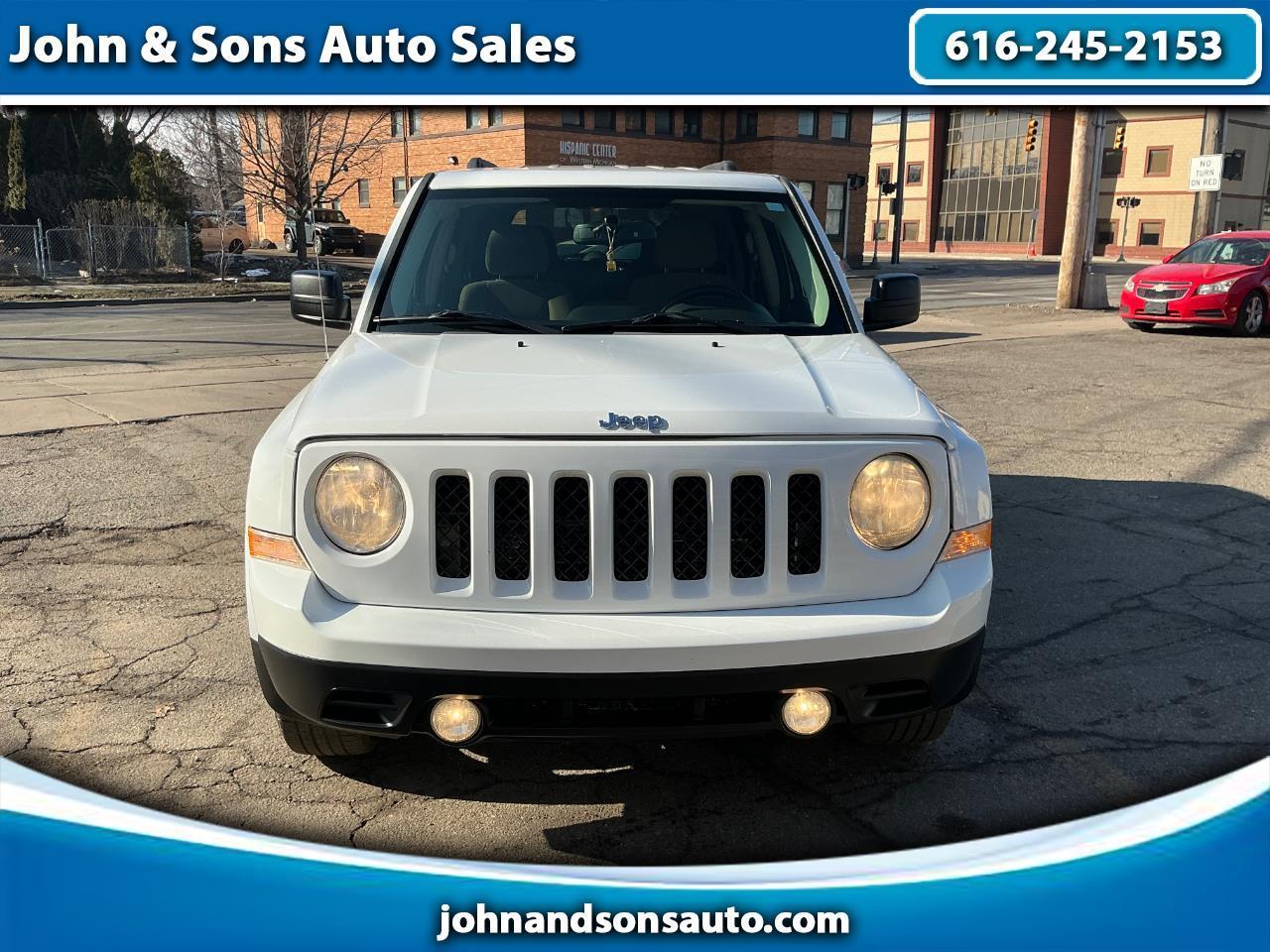 Jeep Patriot Latitude 2WD 2012
