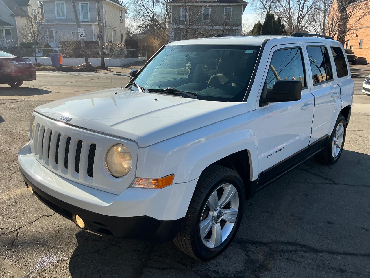 Jeep Patriot Latitude 2WD 2012