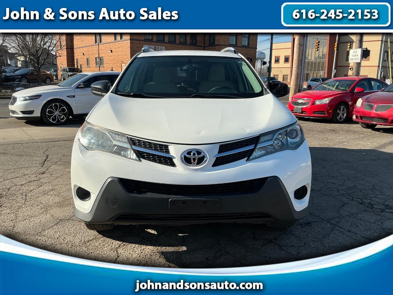 Toyota RAV4 LE AWD 2013