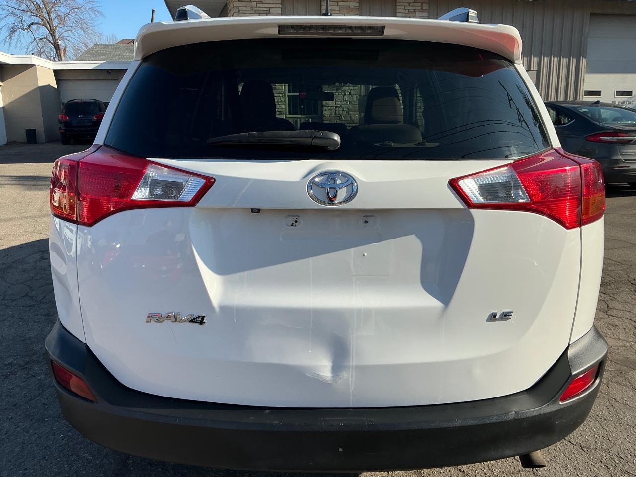 Toyota RAV4 LE AWD 2013