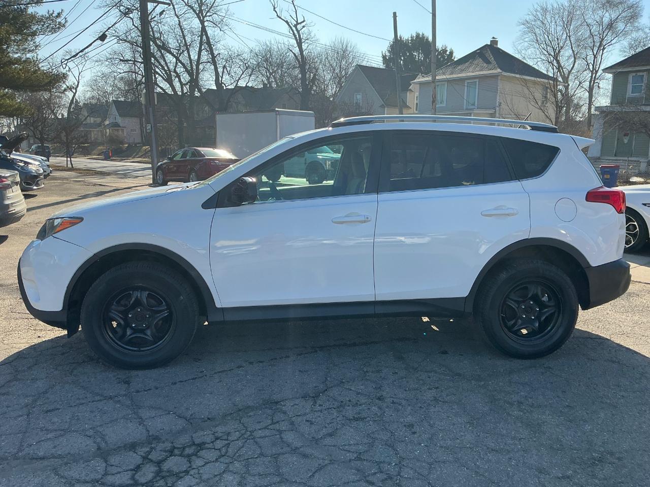 Toyota RAV4 LE AWD 2013