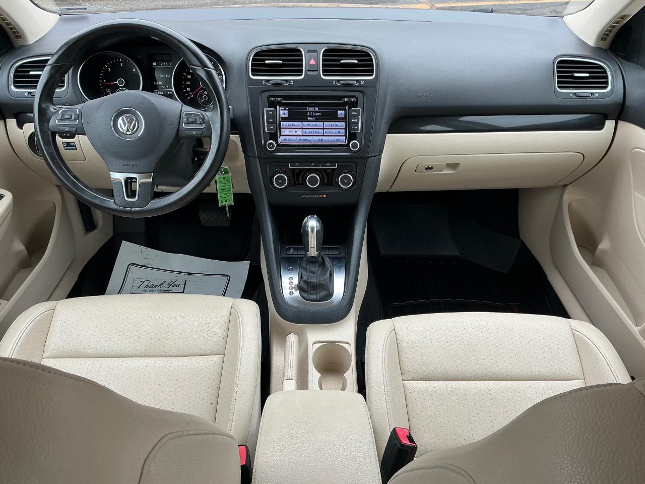 Volkswagen Jetta SportWagen 2.0L TDI 2011