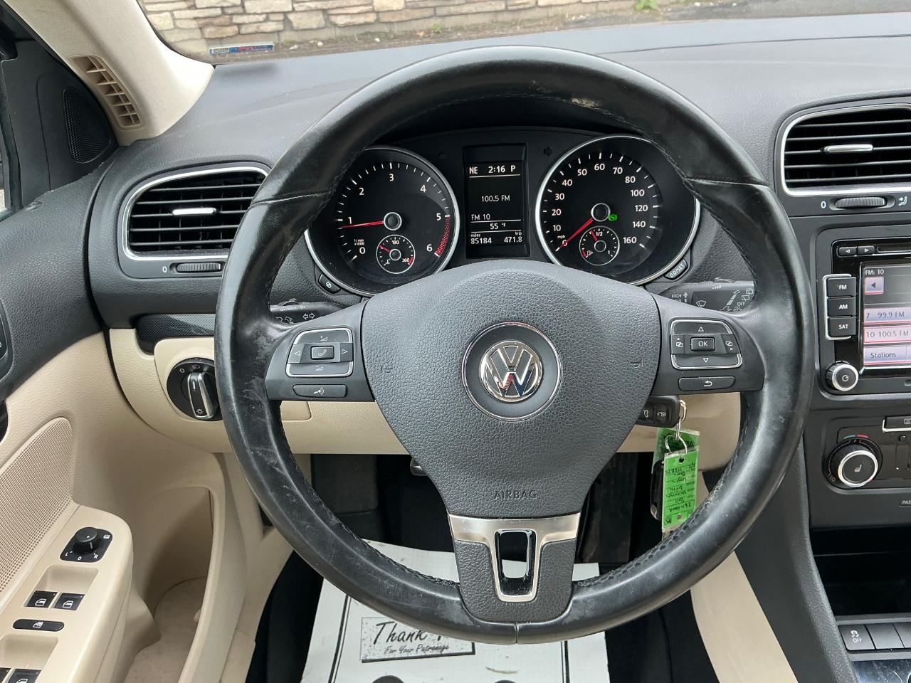 Volkswagen Jetta SportWagen 2.0L TDI 2011