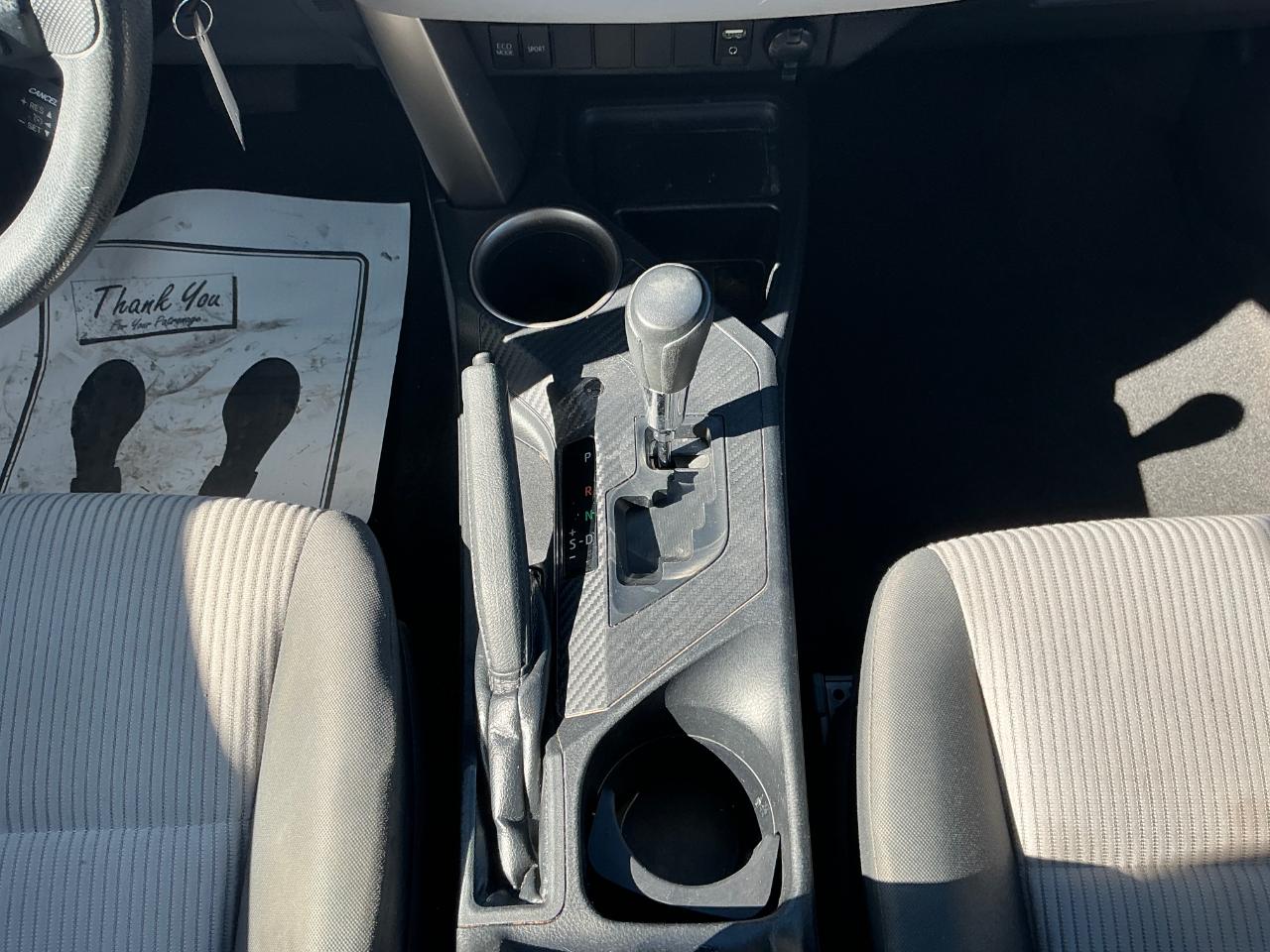 Toyota RAV4 LE FWD 2015