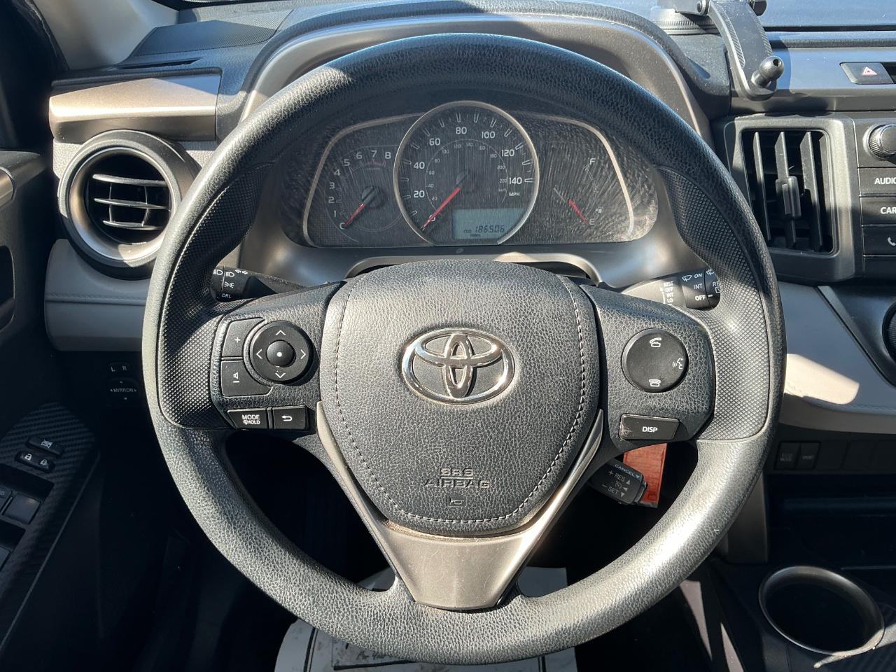 Toyota RAV4 LE FWD 2015