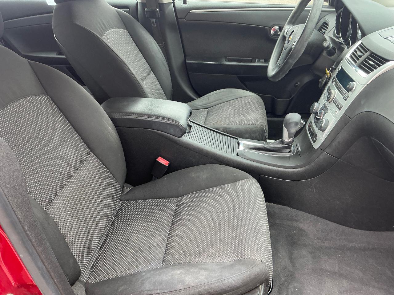 Chevrolet Malibu 1LT 2012