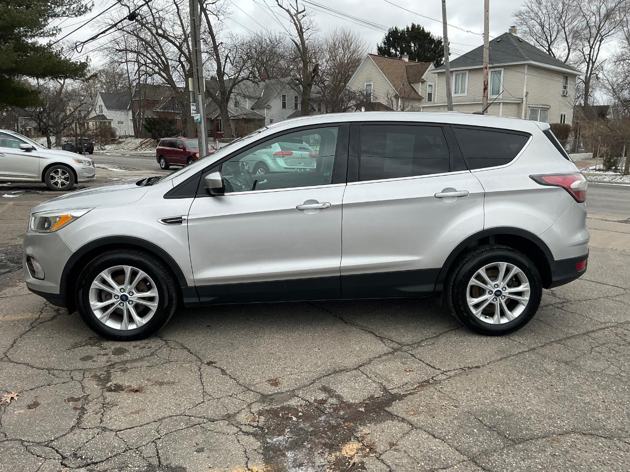 Ford Escape SE FWD 2017