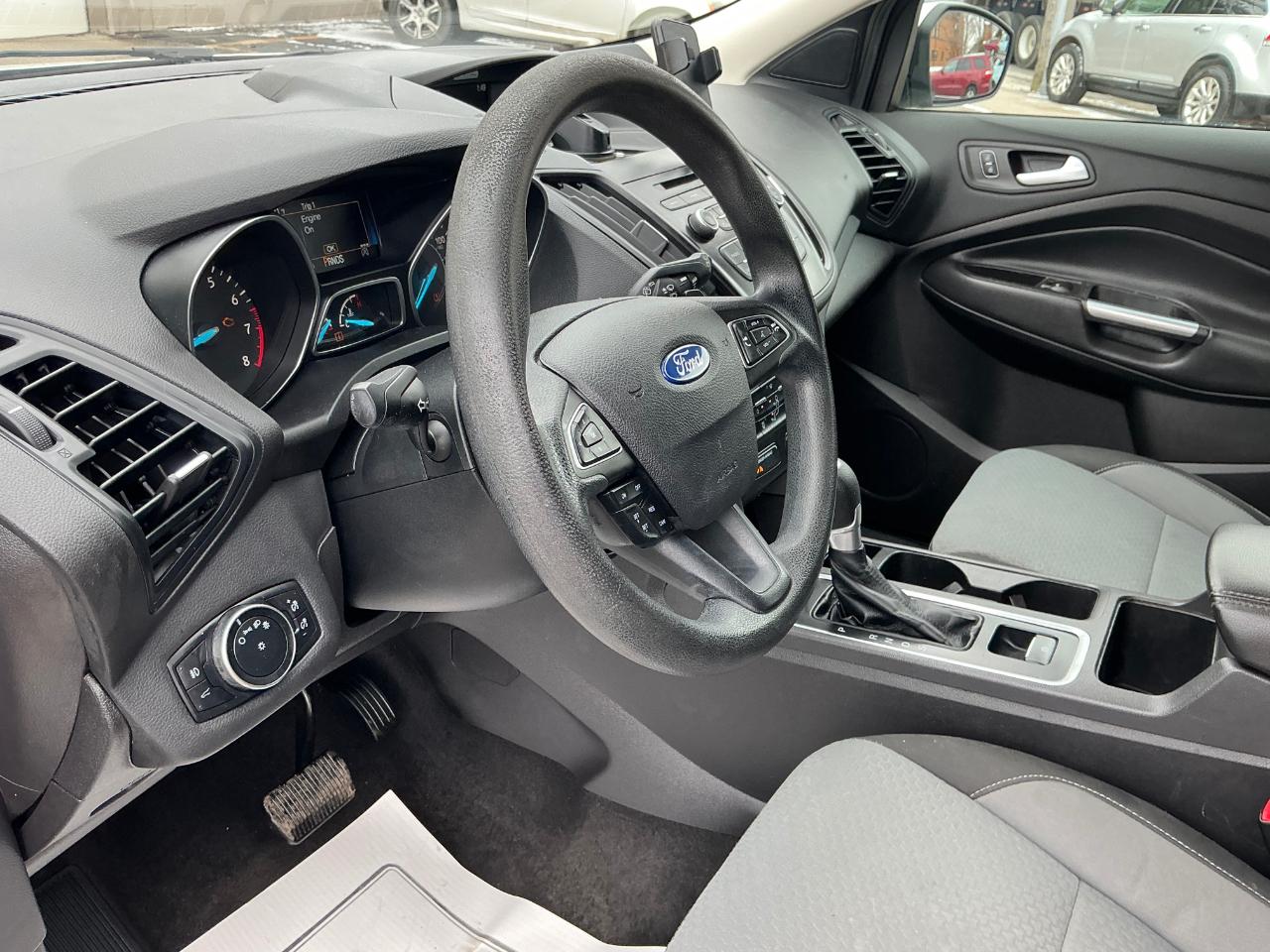 Ford Escape SE FWD 2017