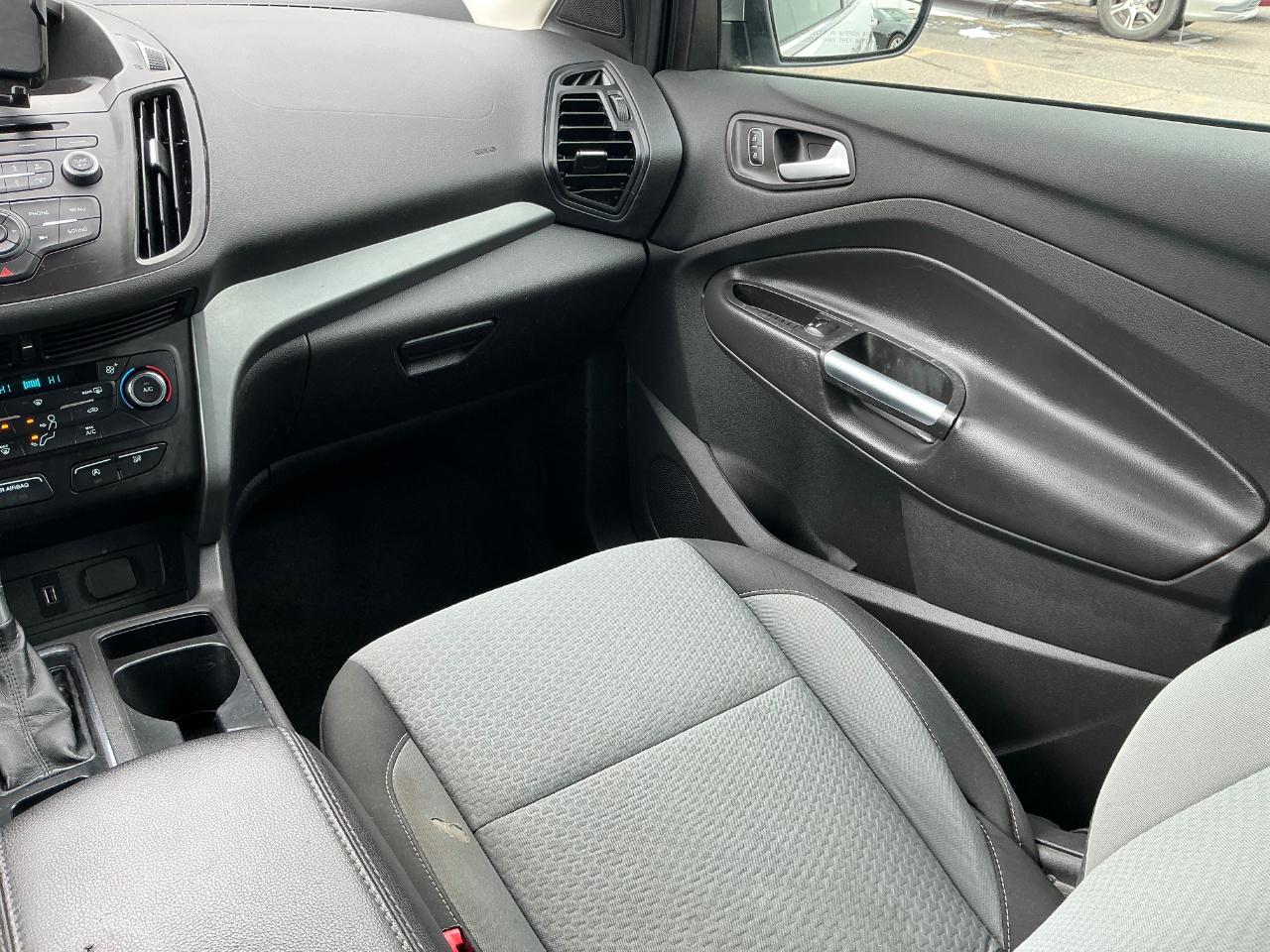 Ford Escape SE FWD 2017