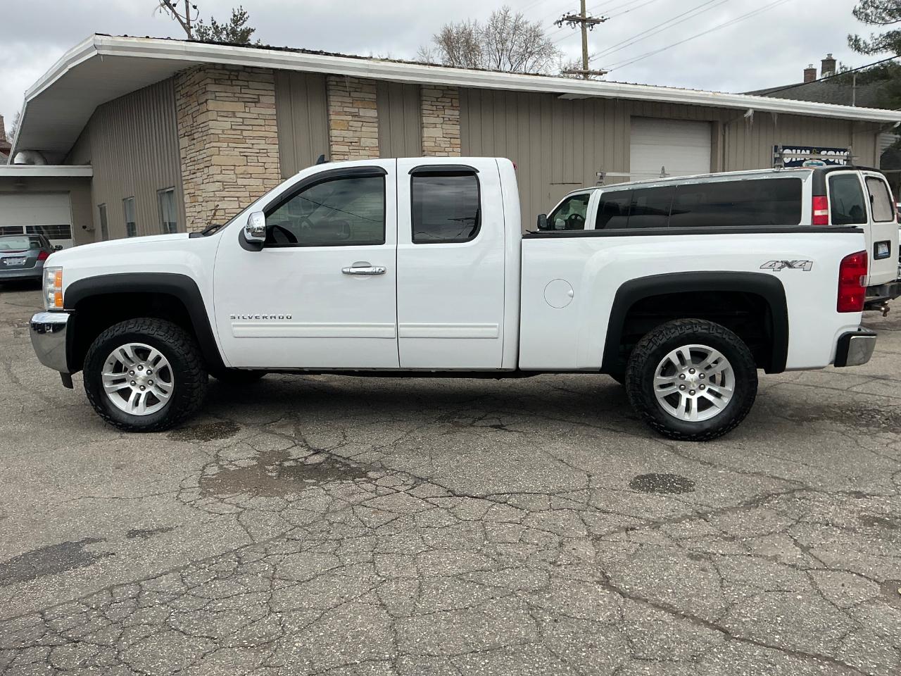 Chevrolet Silverado 1500 LT Ext. Cab Long Box 4WD 2013