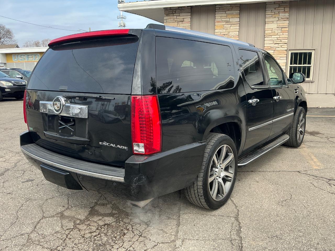 Cadillac Escalade ESV AWD Luxury 2010