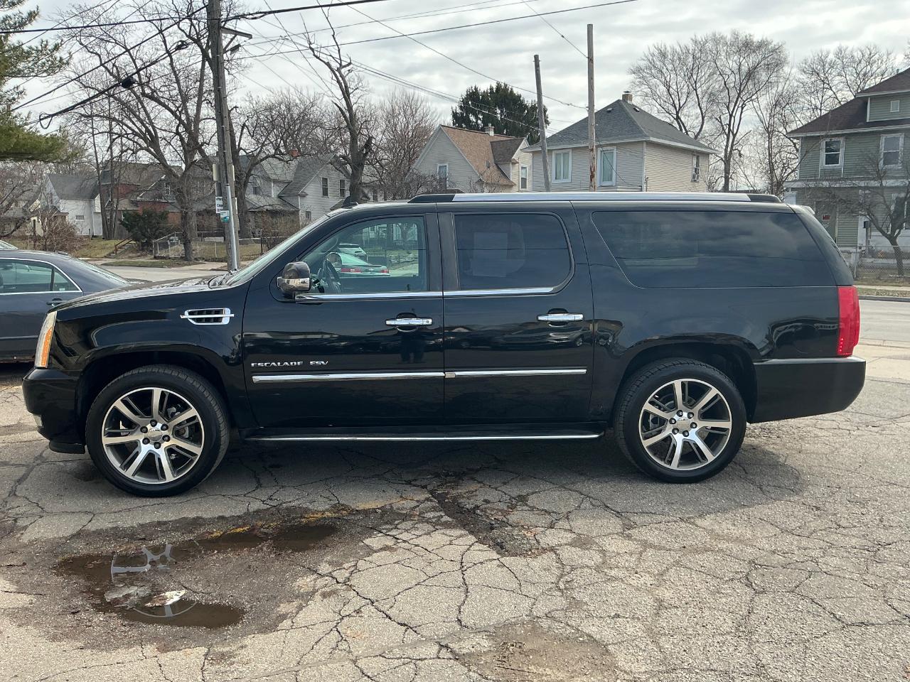 Cadillac Escalade ESV AWD Luxury 2010