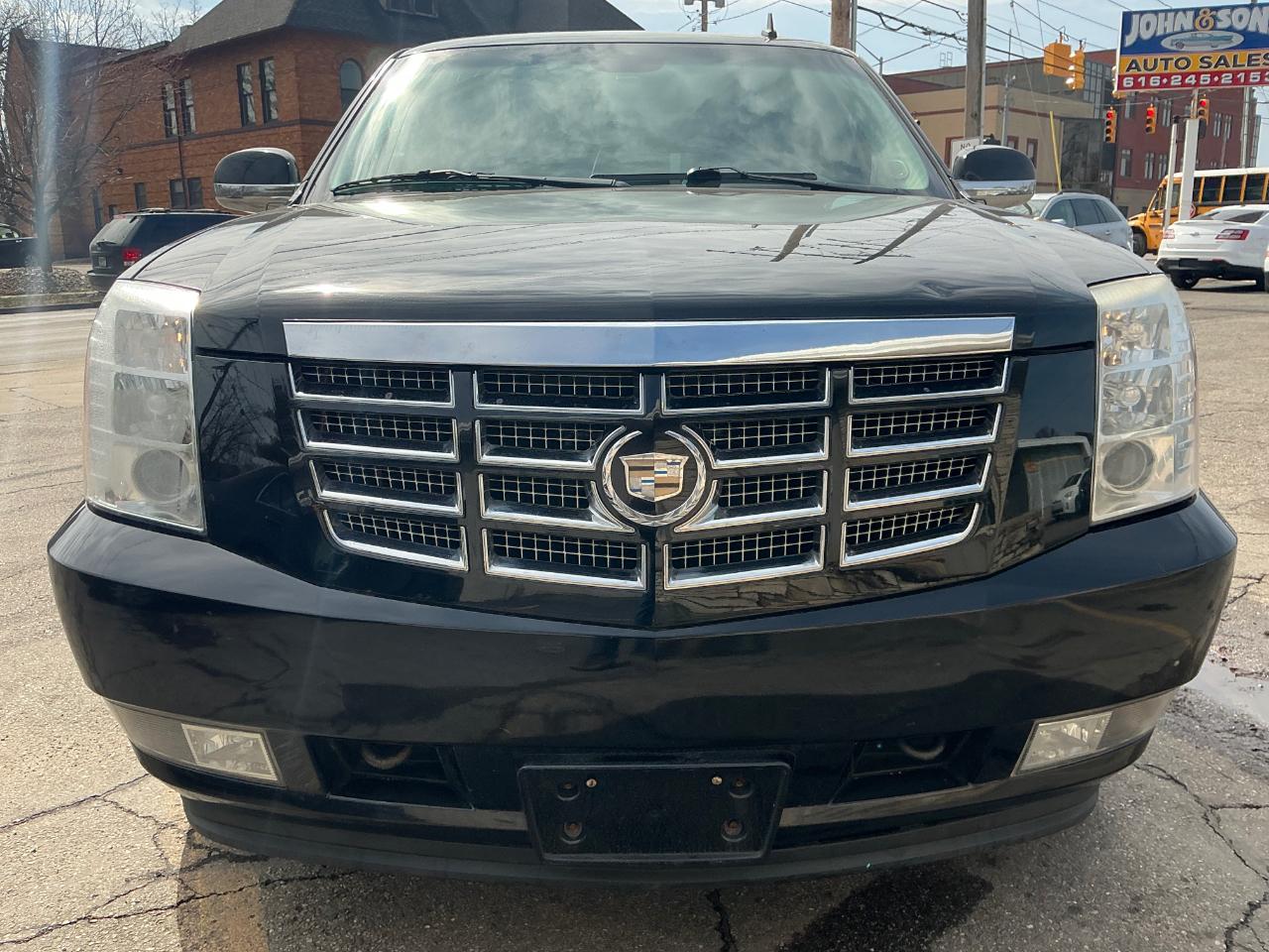 Cadillac Escalade ESV AWD Luxury 2010