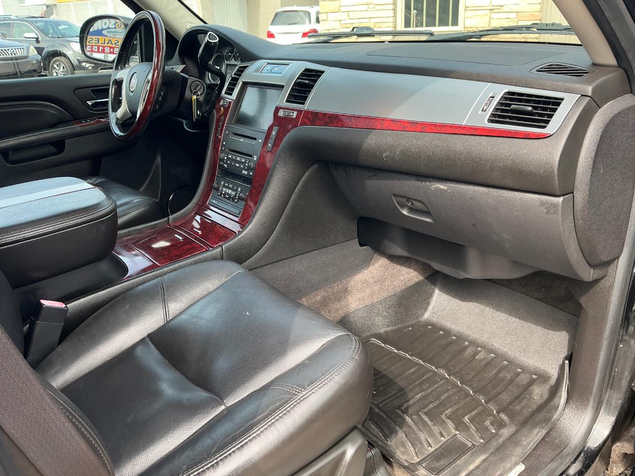 Cadillac Escalade ESV AWD Luxury 2010