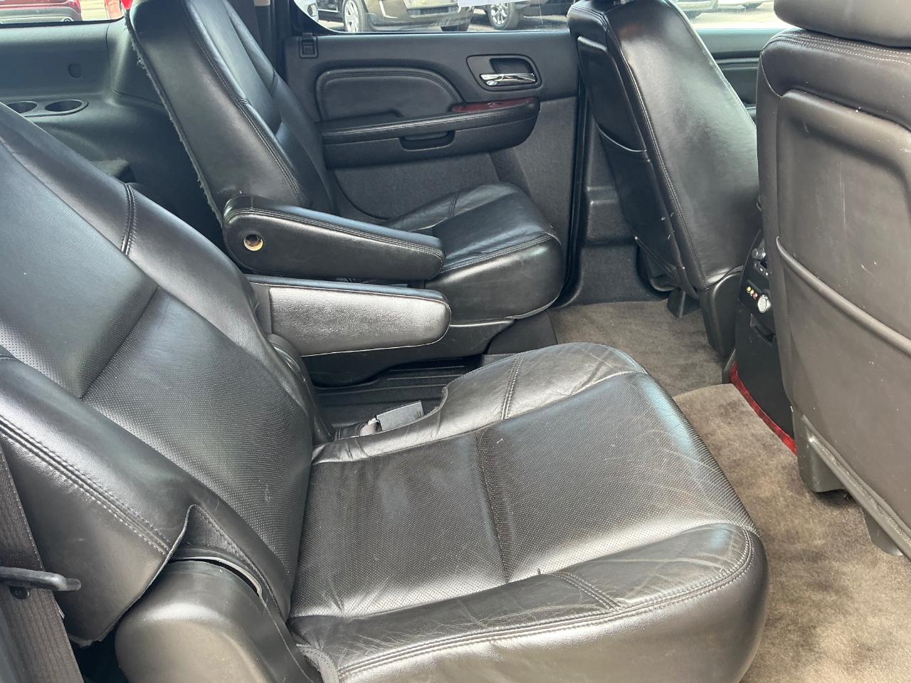 Cadillac Escalade ESV AWD Luxury 2010