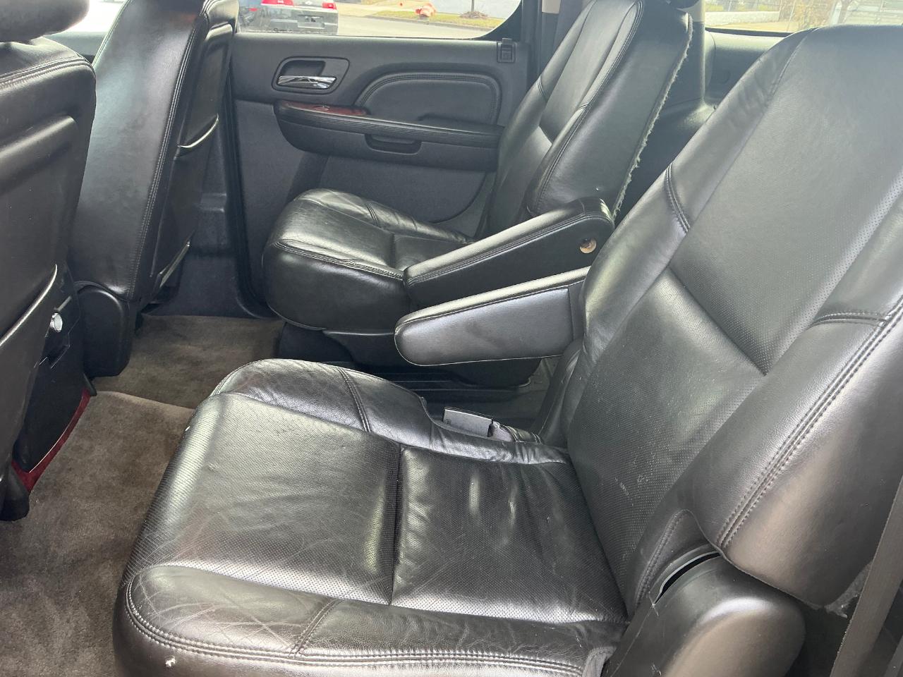 Cadillac Escalade ESV AWD Luxury 2010