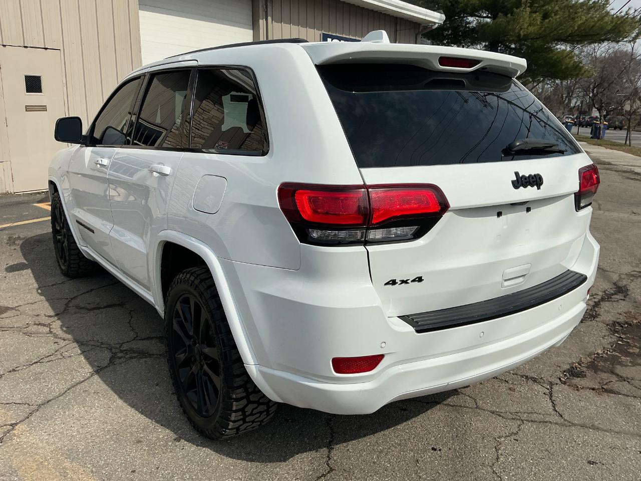 Jeep Grand Cherokee Laredo 4WD 2018