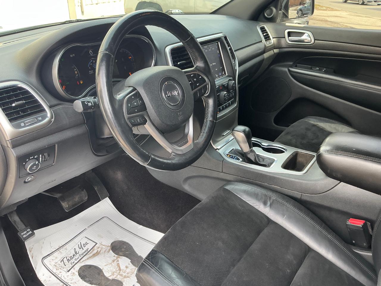 Jeep Grand Cherokee Laredo 4WD 2018