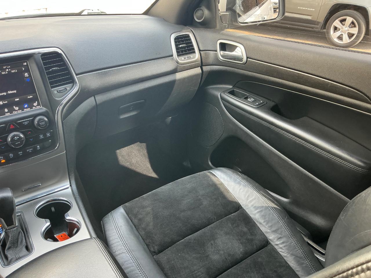 Jeep Grand Cherokee Laredo 4WD 2018