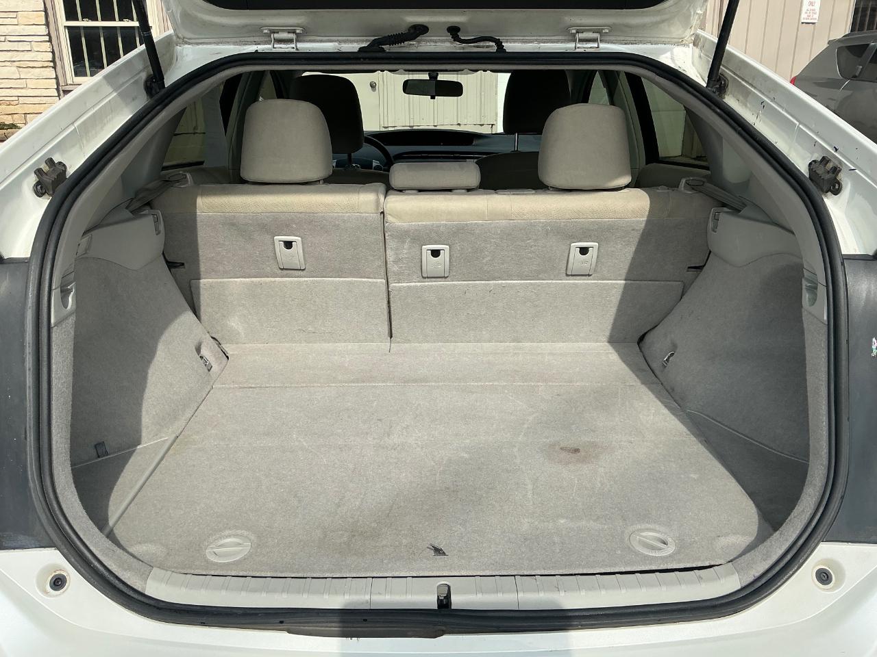 Toyota Prius Prius V 2010