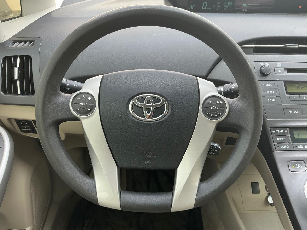 Toyota Prius Prius V 2010