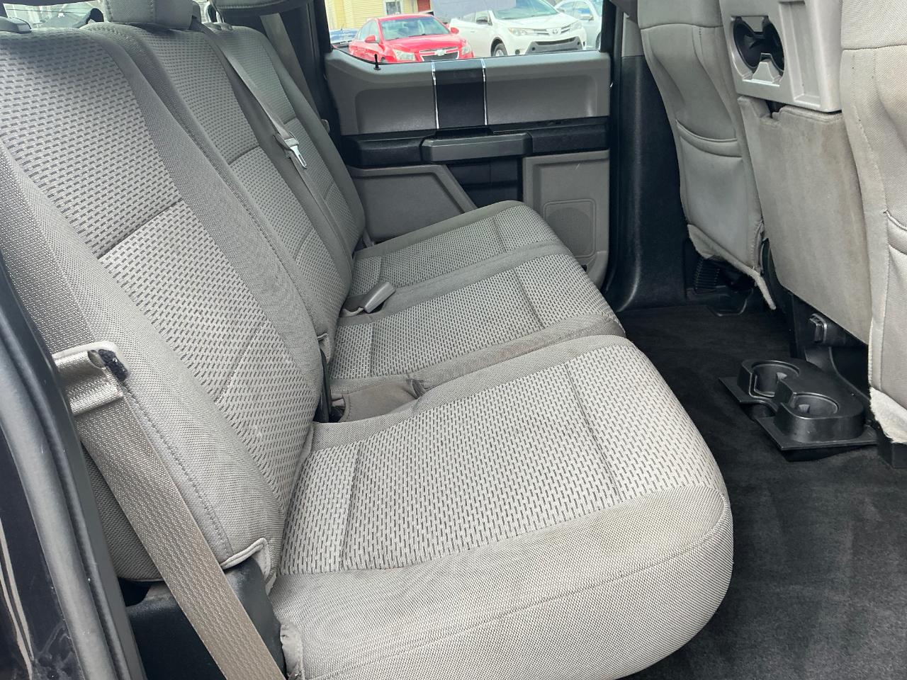 Ford F-150 XL SuperCrew 5.5-ft. Bed 4WD 2015