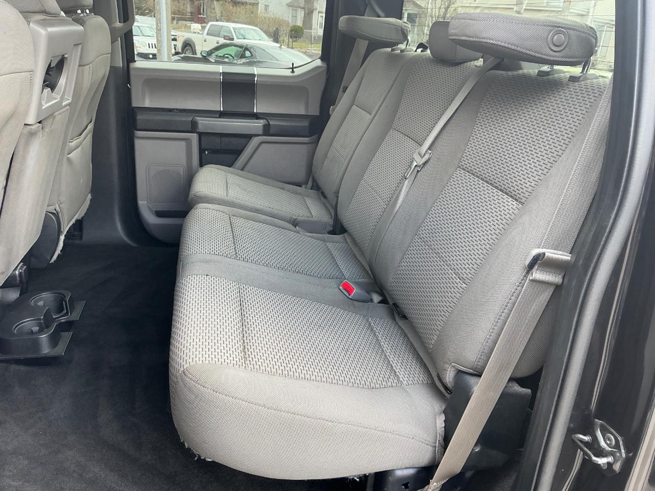 Ford F-150 XL SuperCrew 5.5-ft. Bed 4WD 2015