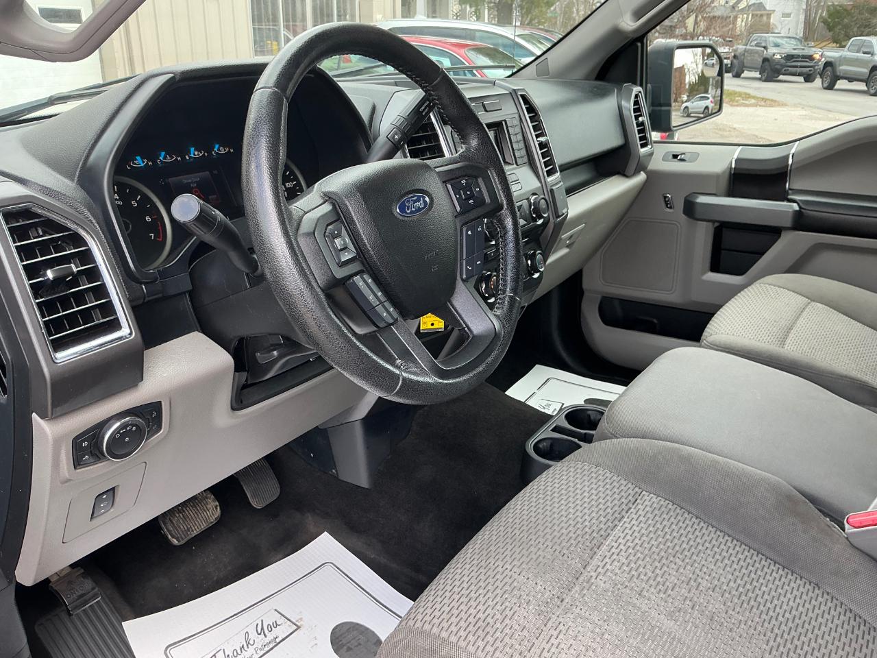 Ford F-150 XL SuperCrew 5.5-ft. Bed 4WD 2015