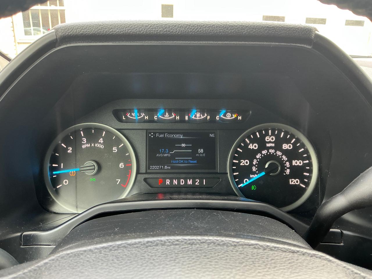 Ford F-150 XL SuperCrew 5.5-ft. Bed 4WD 2015