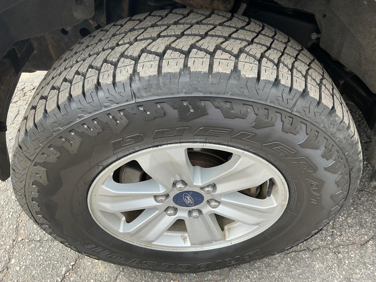 Ford F-150 XL SuperCrew 5.5-ft. Bed 4WD 2015