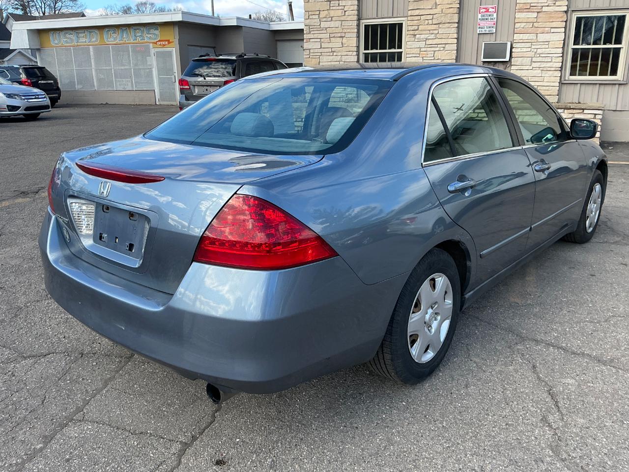 Honda Accord LX sedan AT 2007