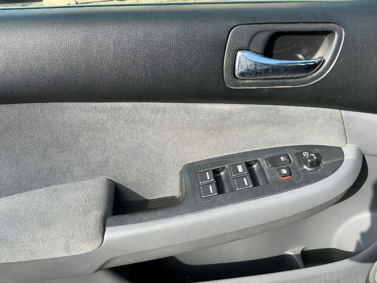 Honda Accord LX sedan AT 2007