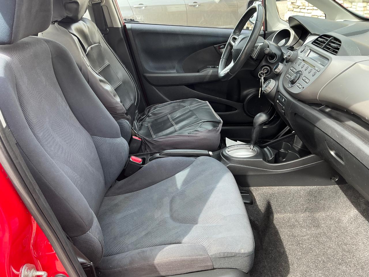 Honda Fit Sport 5-Speed AT 2011