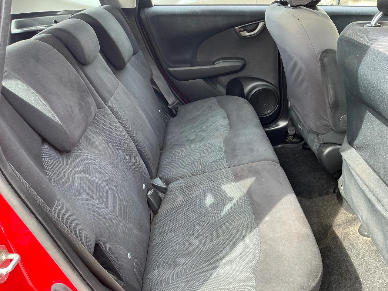 Honda Fit Sport 5-Speed AT 2011