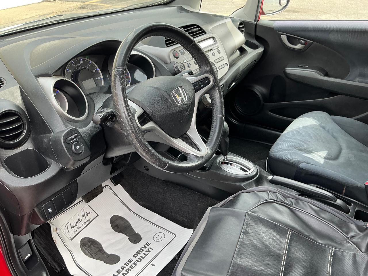 Honda Fit Sport 5-Speed AT 2011