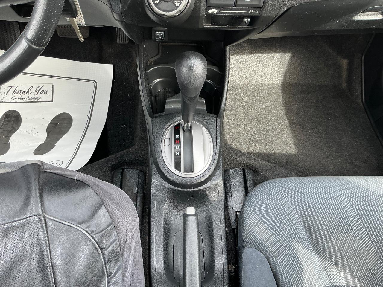 Honda Fit Sport 5-Speed AT 2011