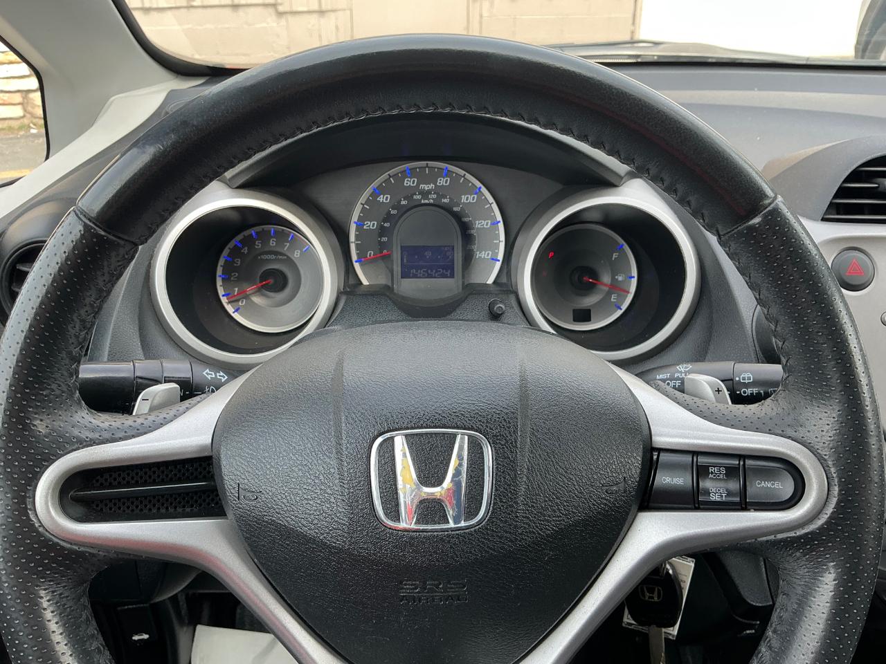 Honda Fit Sport 5-Speed AT 2011