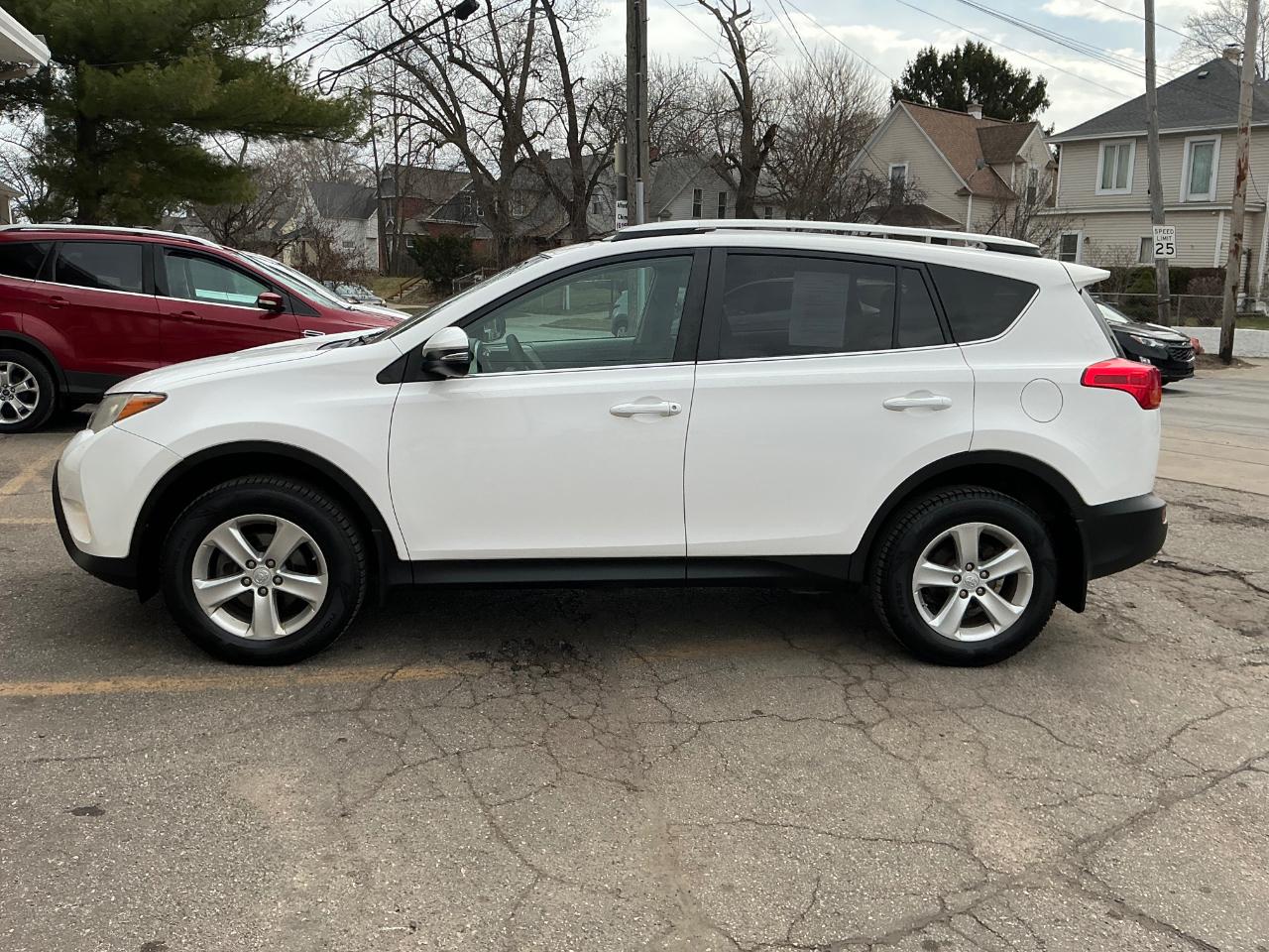 Toyota RAV4 XLE AWD 2013