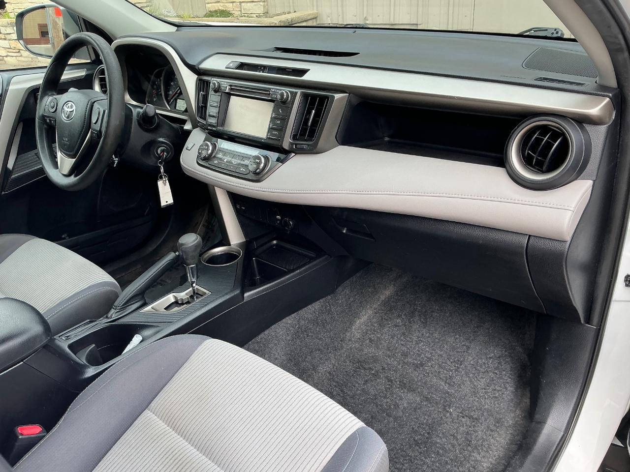 Toyota RAV4 XLE AWD 2013