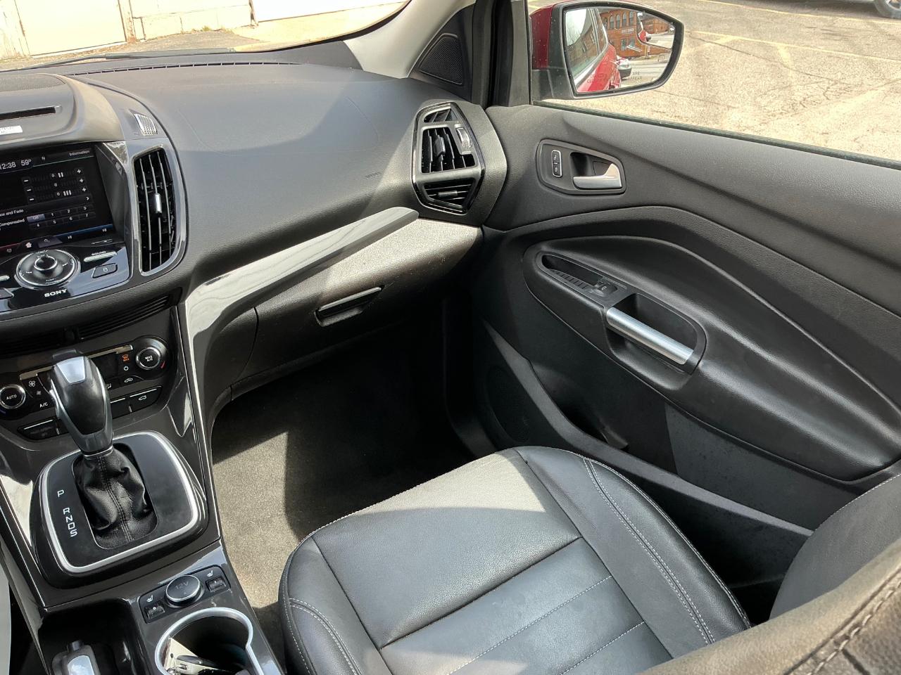 Ford Escape Titanium FWD 2014